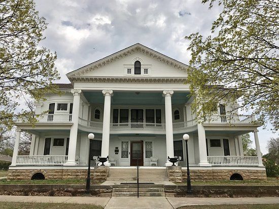 Seelye Mansion